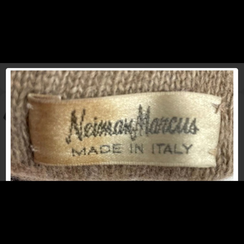 animal print leather gloves. Made in Italy.